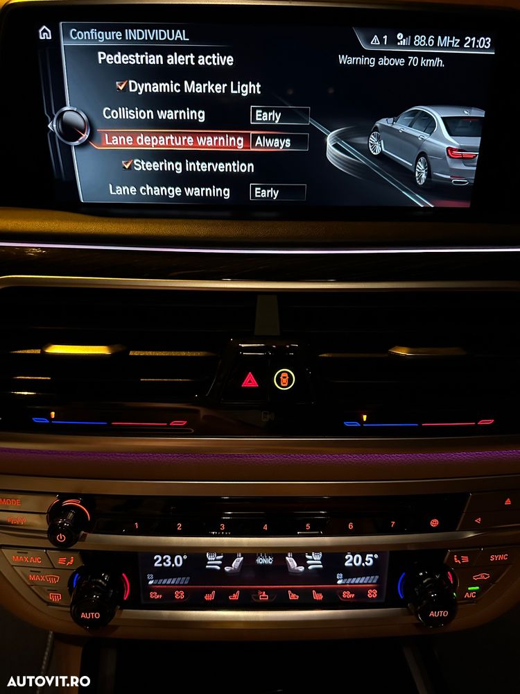 BMW Seria 7 730Ld xDrive - 24