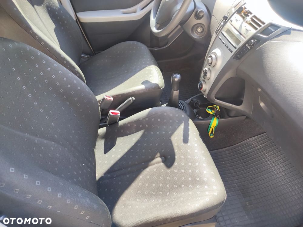 Toyota Yaris 1.0 Luna Start - 14