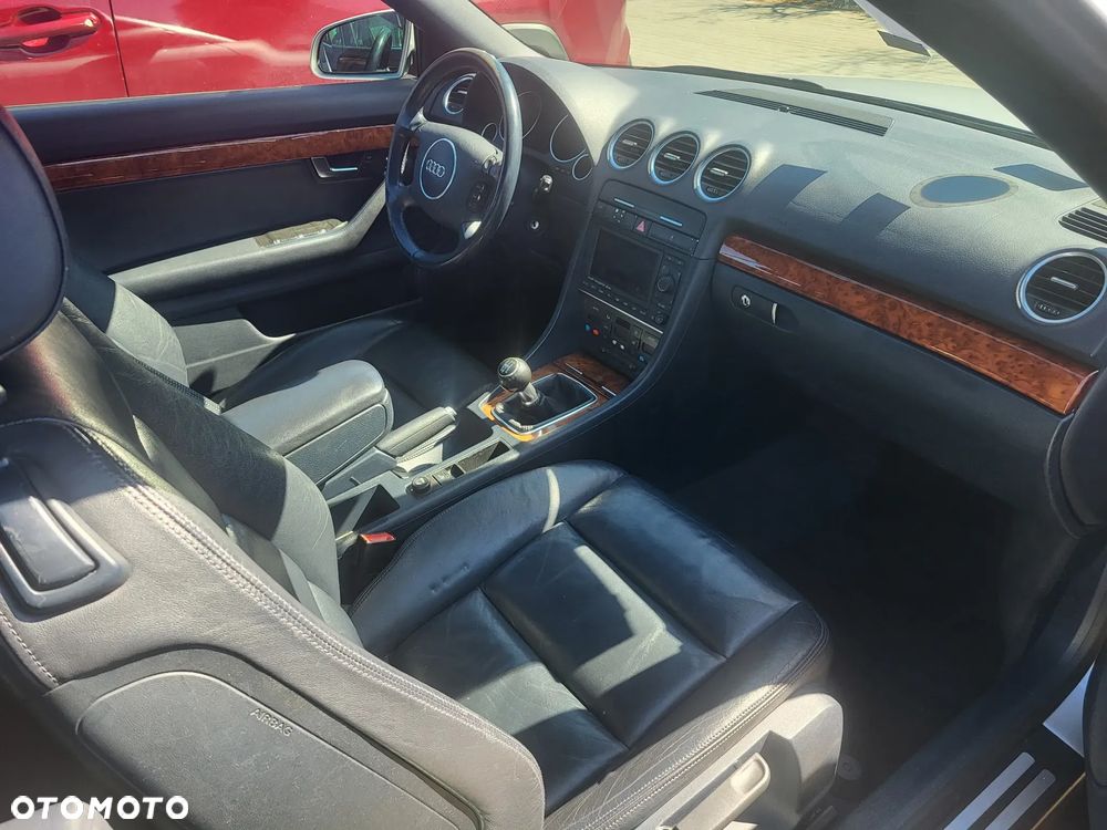 Audi A4 Cabrio - 4