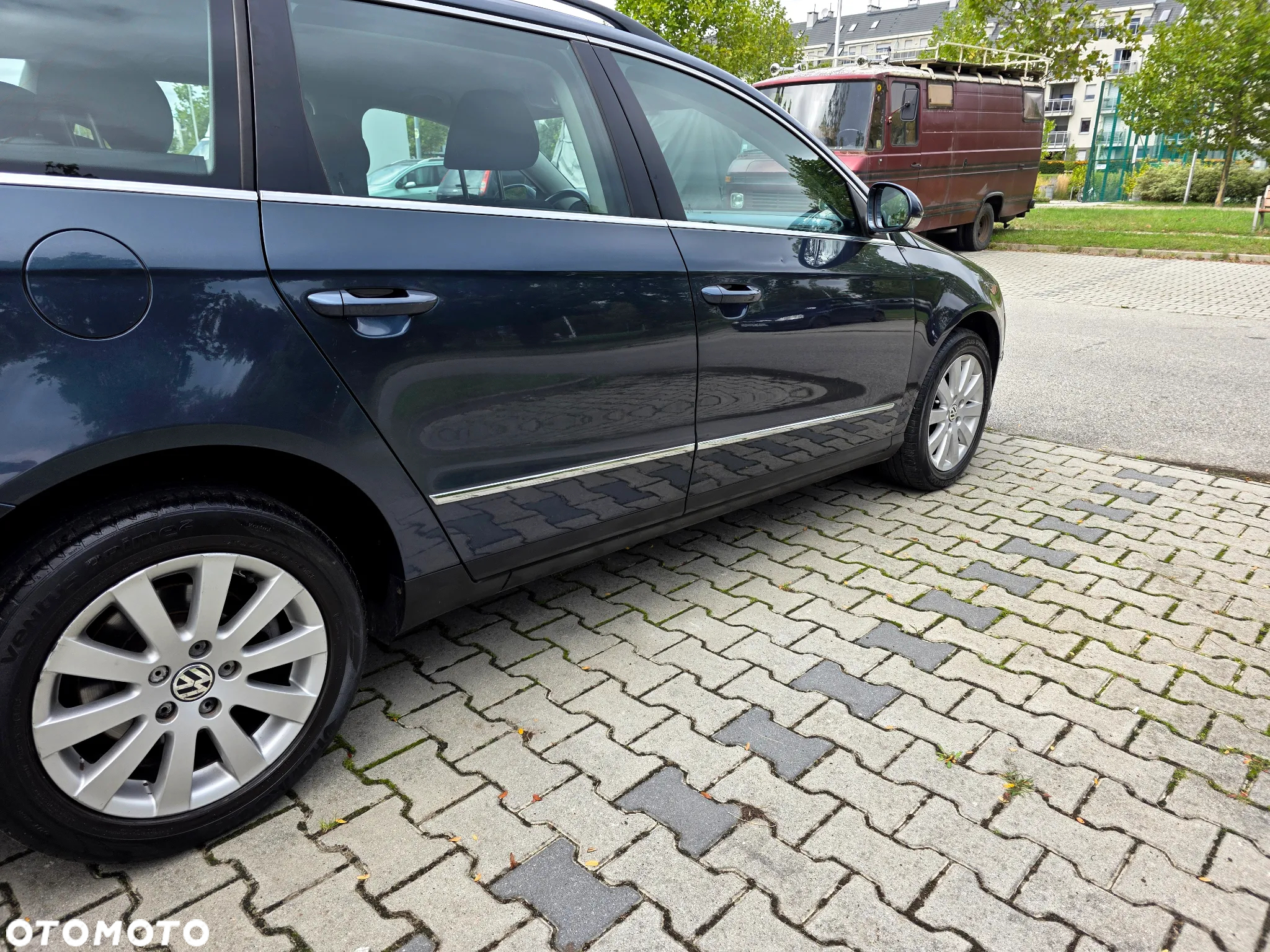 Volkswagen Passat 1.9 TDI Comfortline - 12