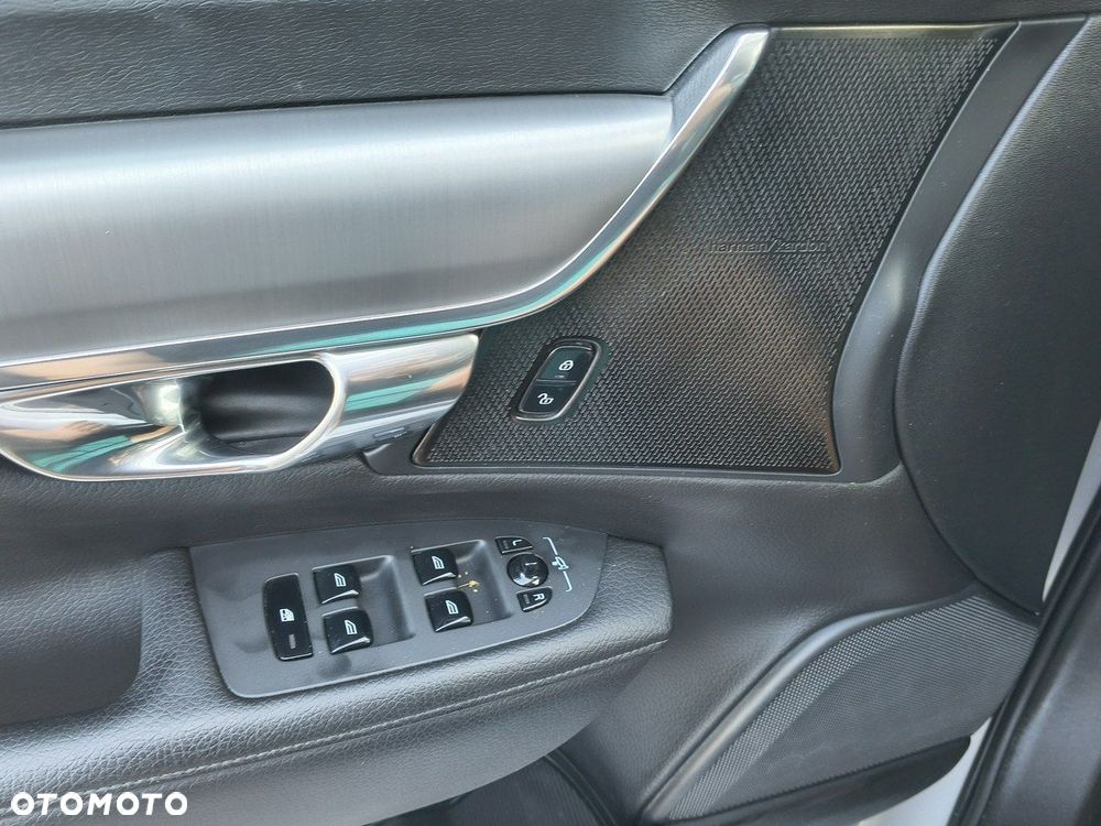 Volvo V90 D3 Momentum - 18