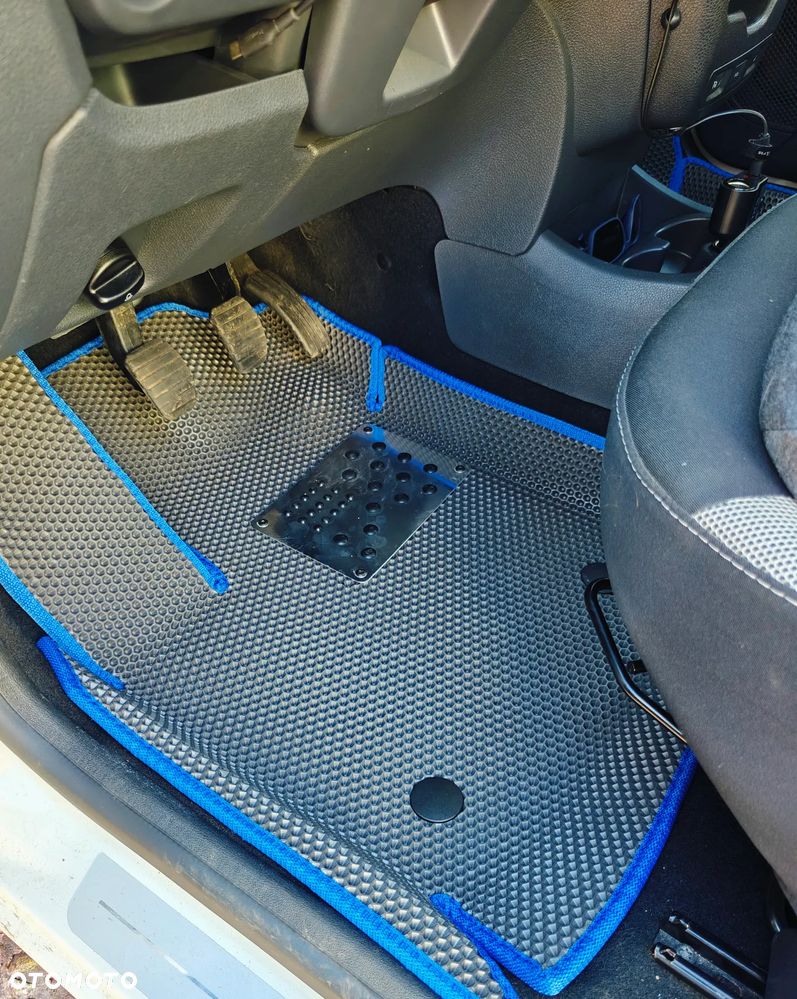 Dacia Lodgy 1.6 SCe Stepway S&S - 34