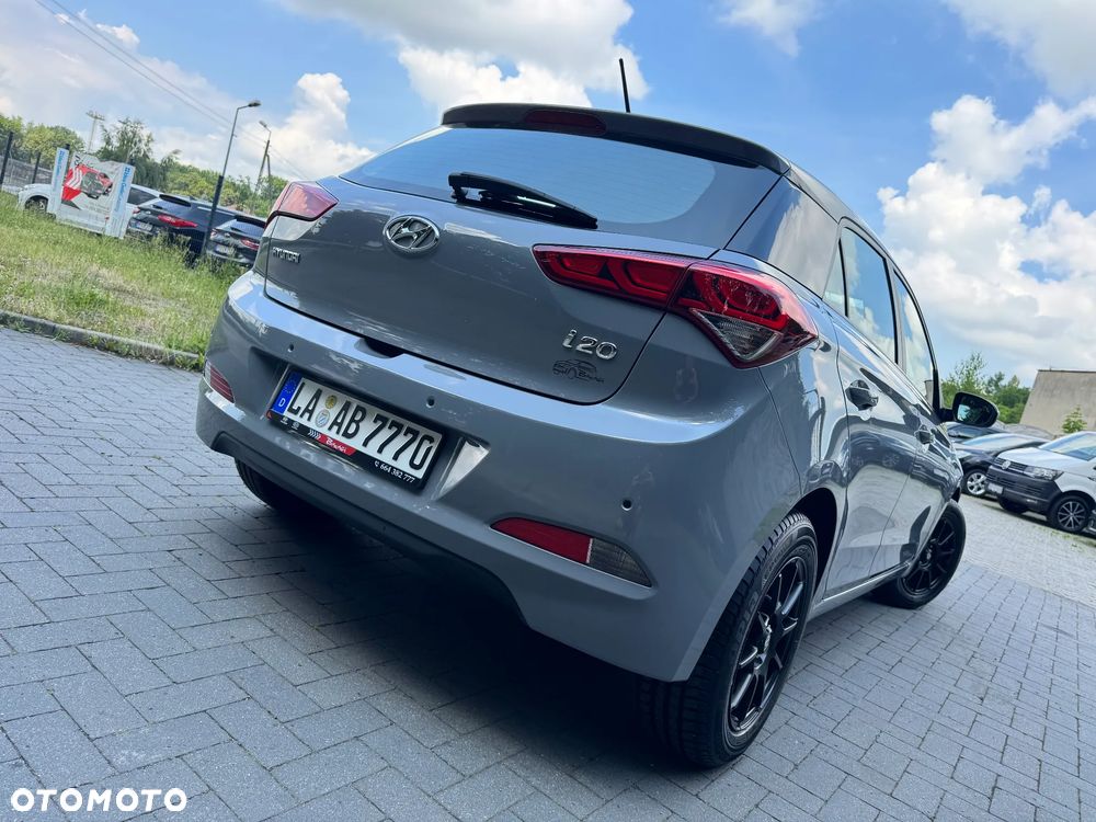 Hyundai i20 blue 1.2 Style - 15