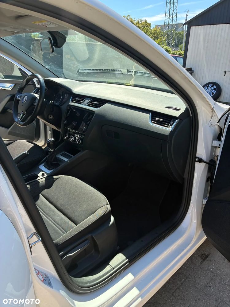 Skoda Octavia 1.6 TDI Ambition - 19