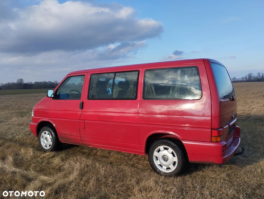 Volkswagen Multivan - 20