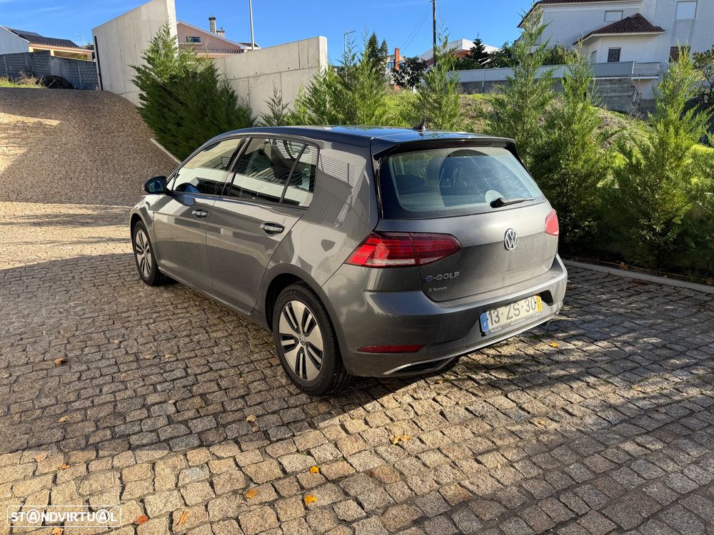 VW Golf - 5