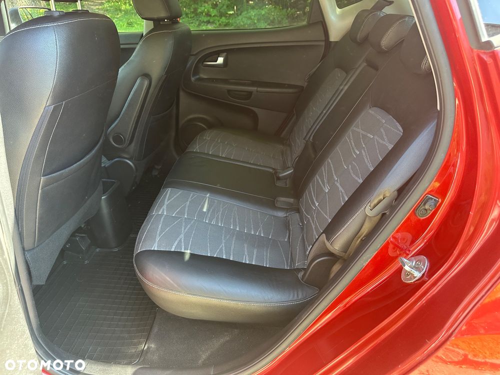 Kia Venga 1.6 Business Line - 10