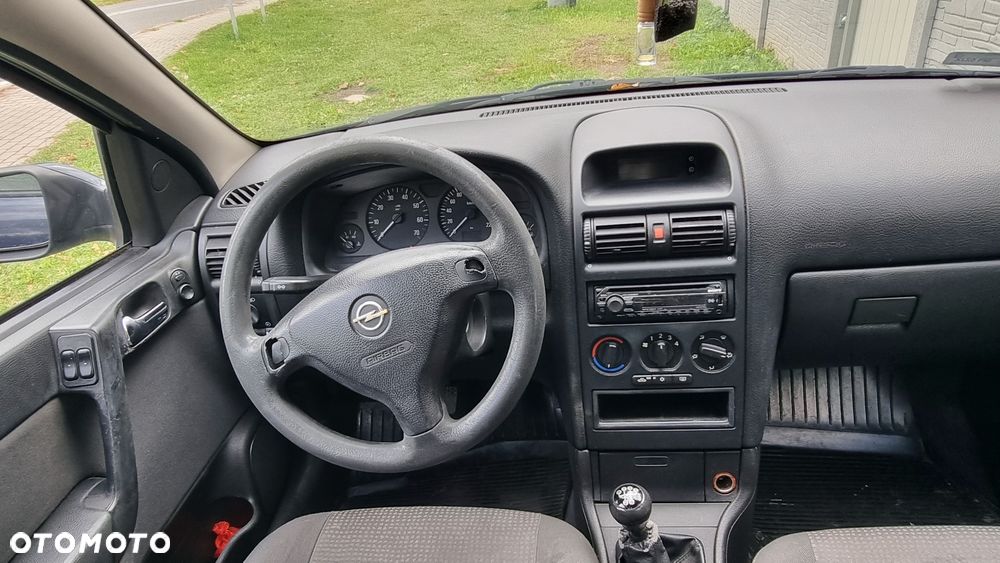Opel Astra 2009 photo 5