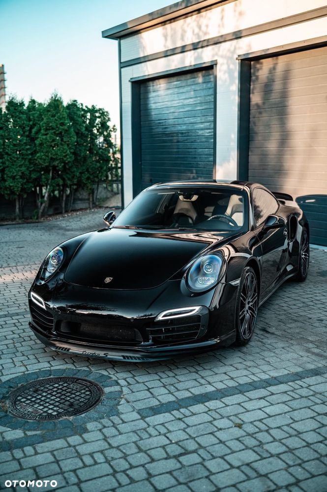 Porsche 911 Turbo - 5
