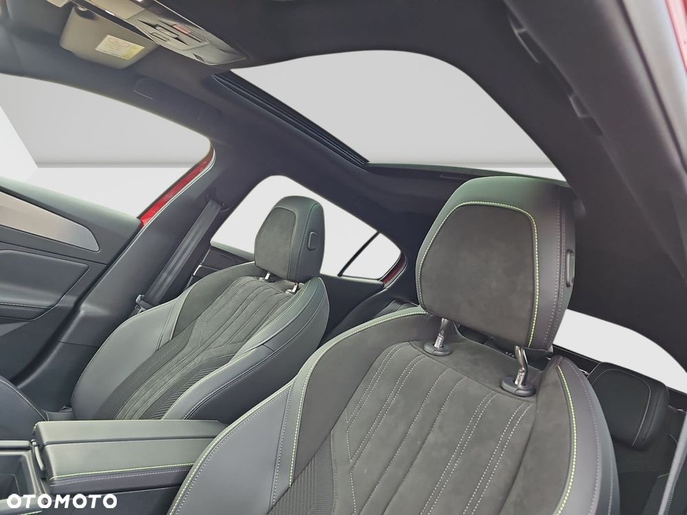 Peugeot 408 - 10