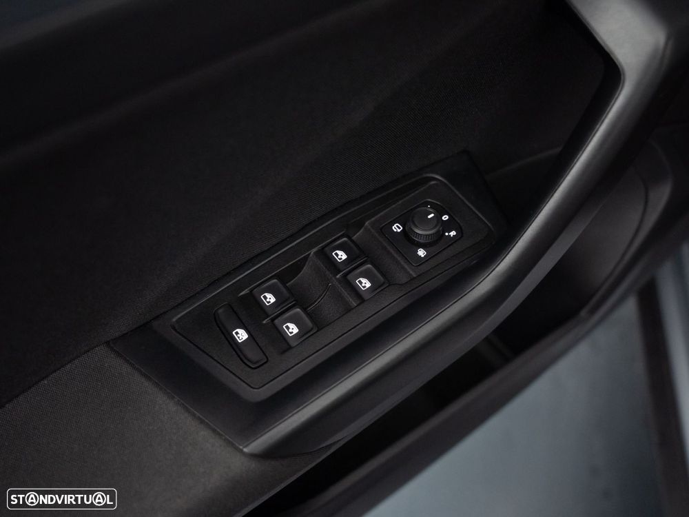 VW T-Roc 1.0 TSI Urban - 16