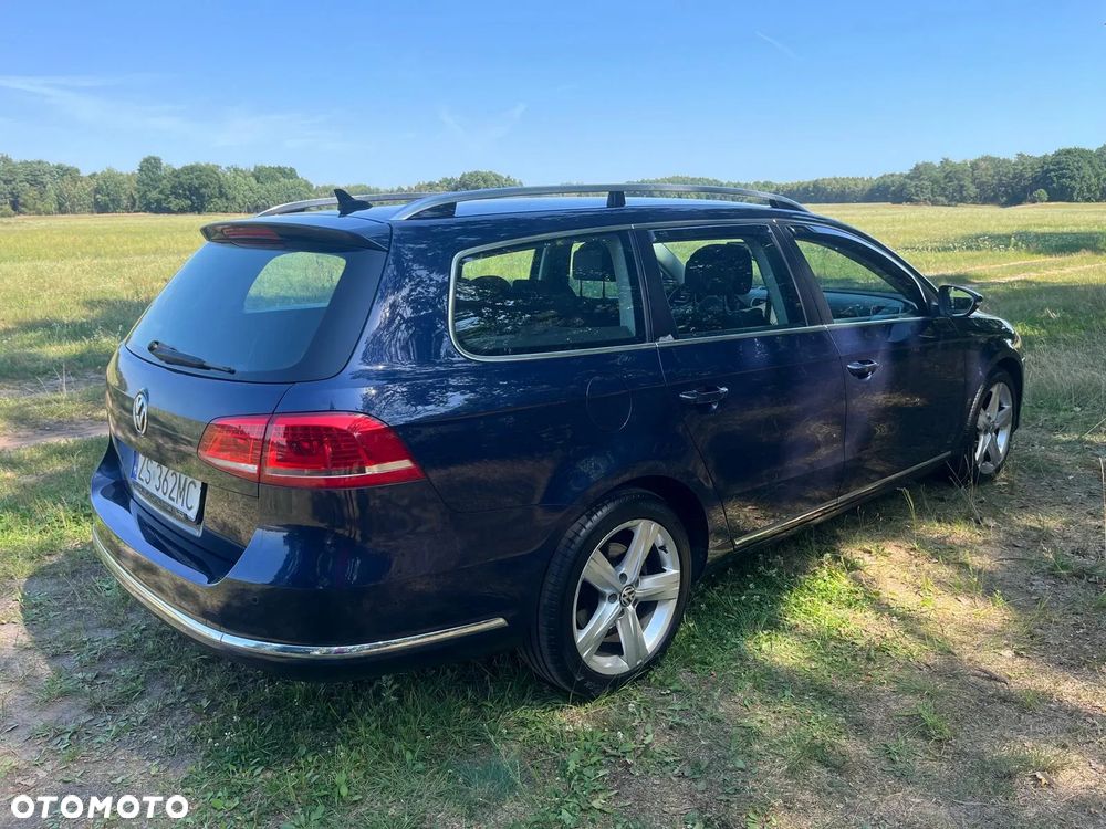 Volkswagen Passat 2.0 TDI Comfortline DSG - 4