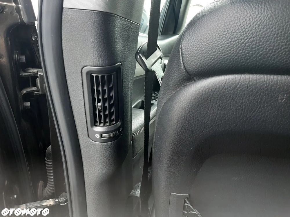 Kia Sorento - 10