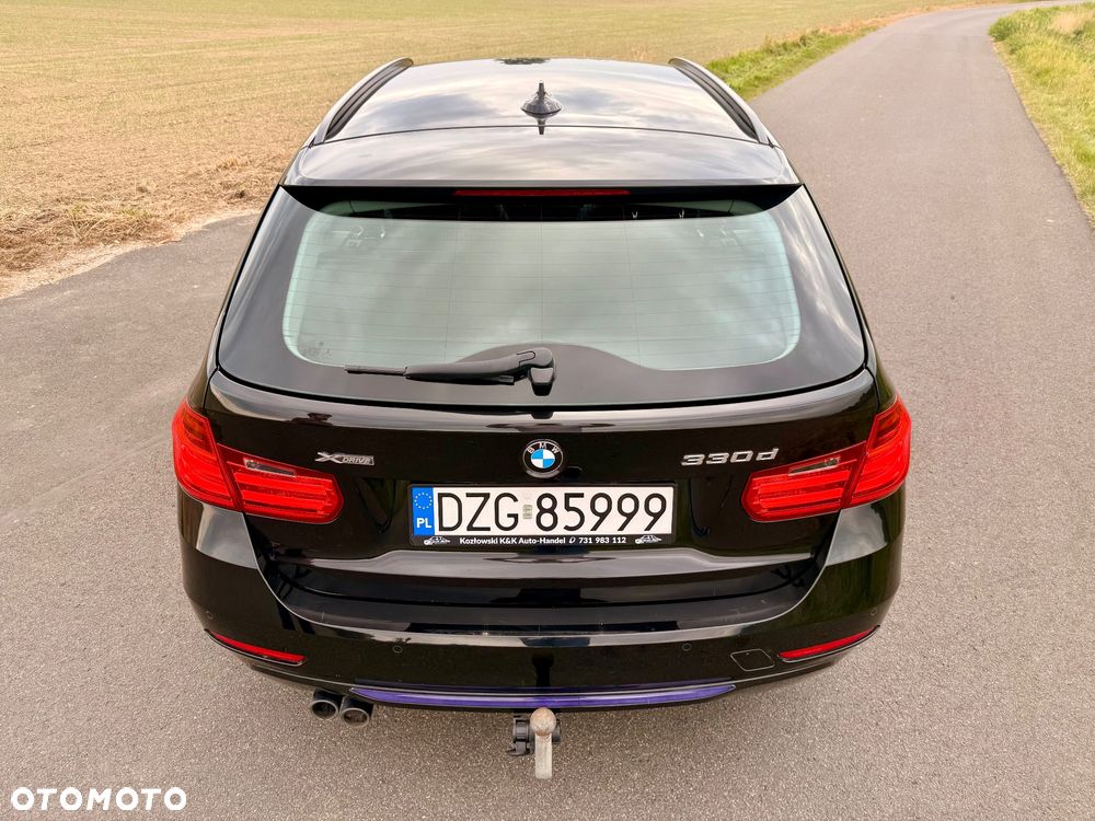 BMW Seria 3 330d xDrive Sport Line - 9