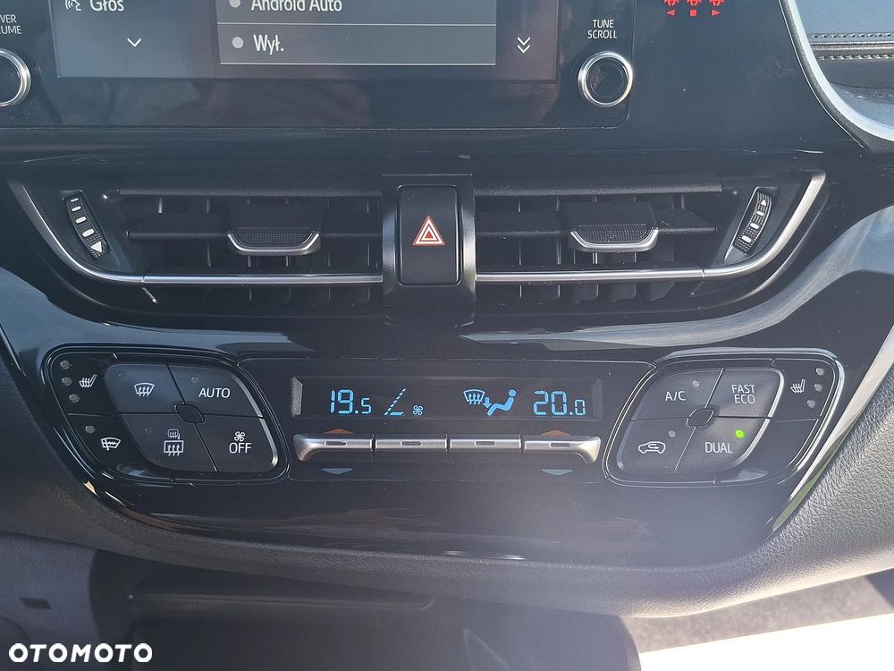 Toyota C-HR - 14