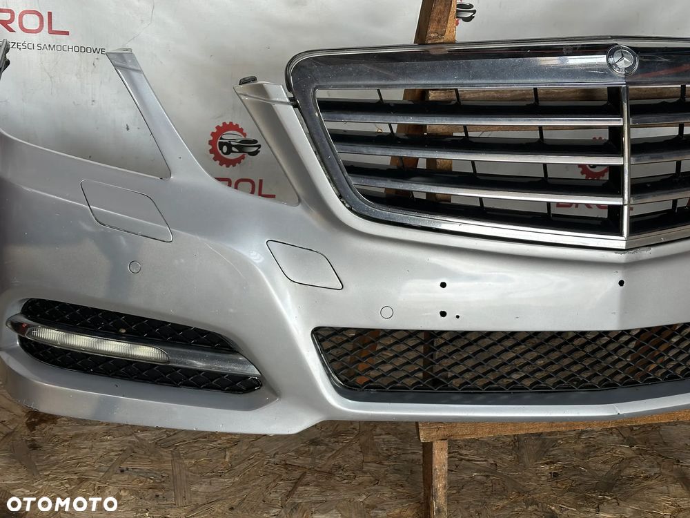 ZDERZAK PRZEDNI MERCEDES E-KLASA W212  PDC  775 - 3