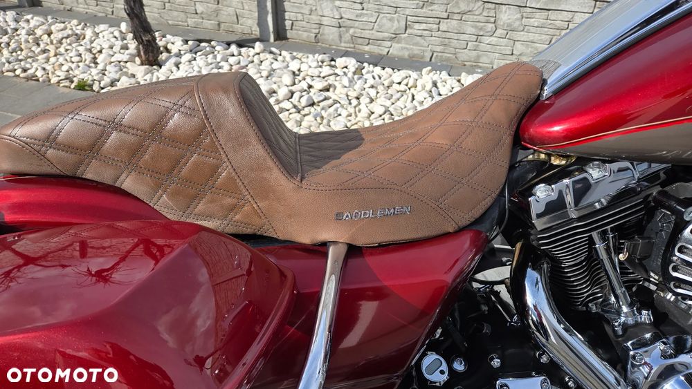 Harley-Davidson Touring Road King - 13