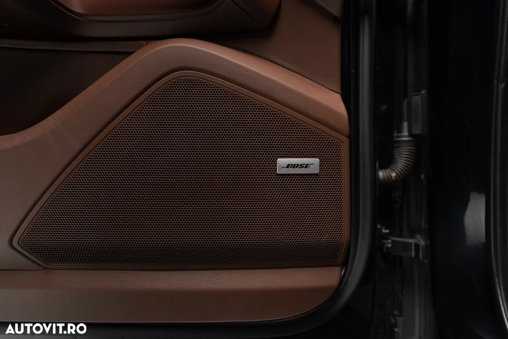 Porsche Cayenne - 12