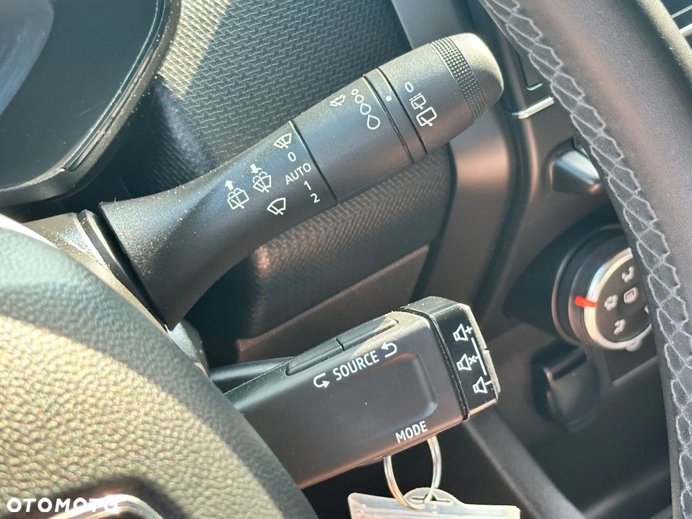 Renault Clio ver-1-0-tce-equilibre - 22