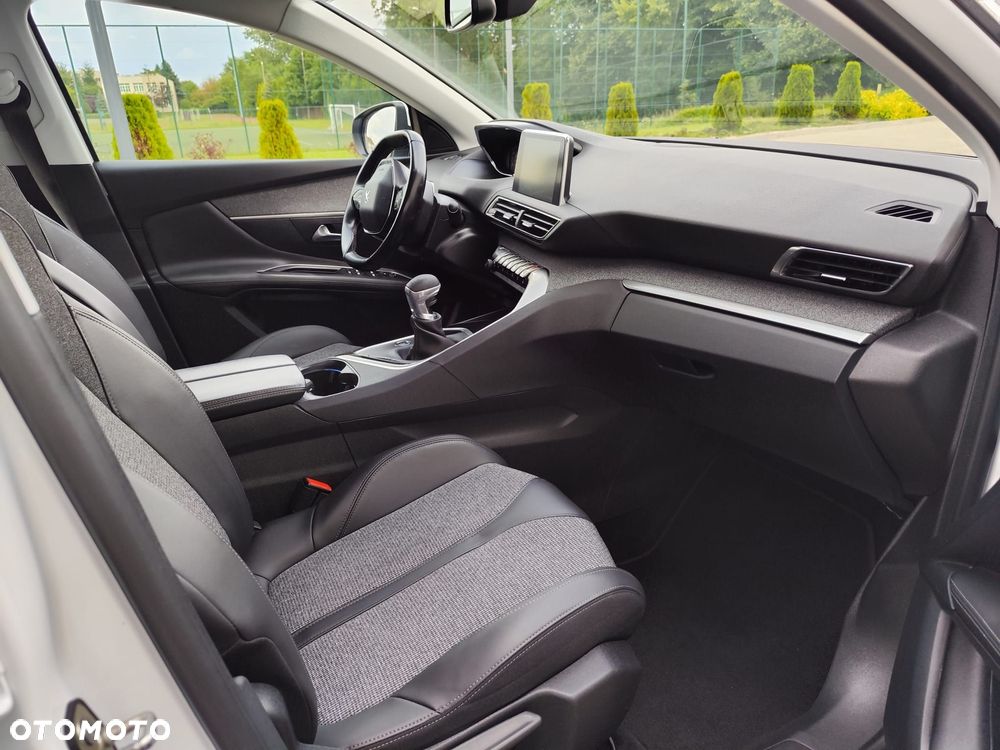 Peugeot 3008 - 21