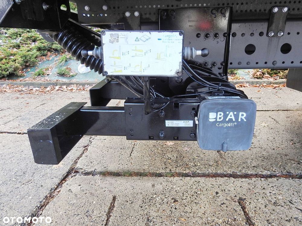 Mercedes-Benz ATEGO 12.24 KONTENER WINDA 18 PALET TEMPOMAT KLIMATYZACJA AUTOMAT  BLIŹNIACZE KOŁA  240KM - 23