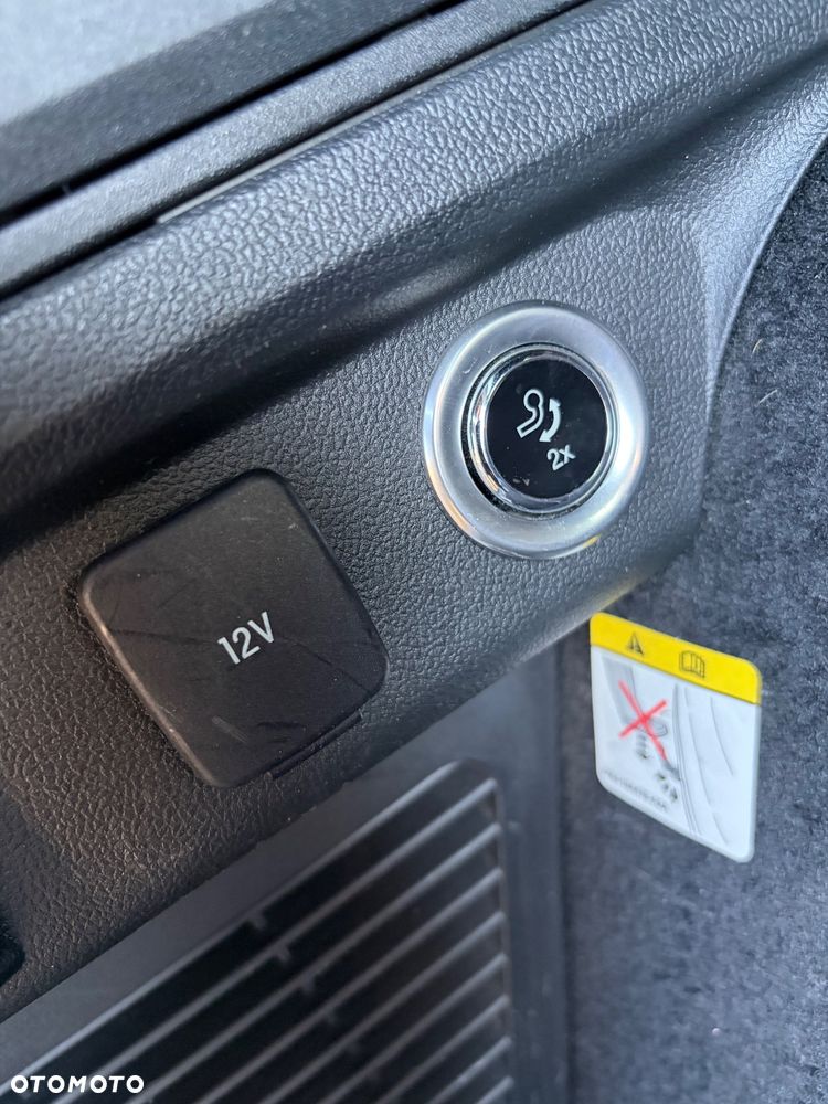 Ford Kuga 2.0 EcoBlue 4x4 ST-LINE X - 23