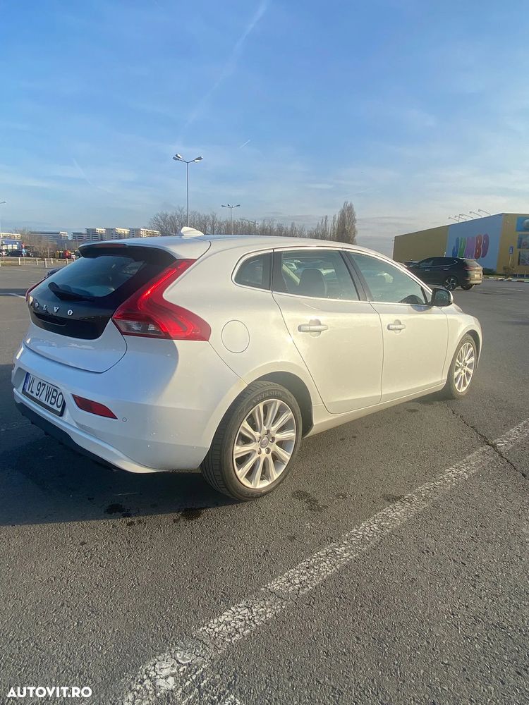 Volvo V40 D2 - 3