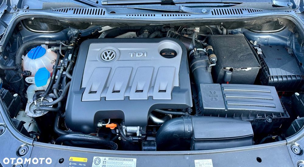 Volkswagen Touran 2.0 TDI DPF DSG Highline - 22