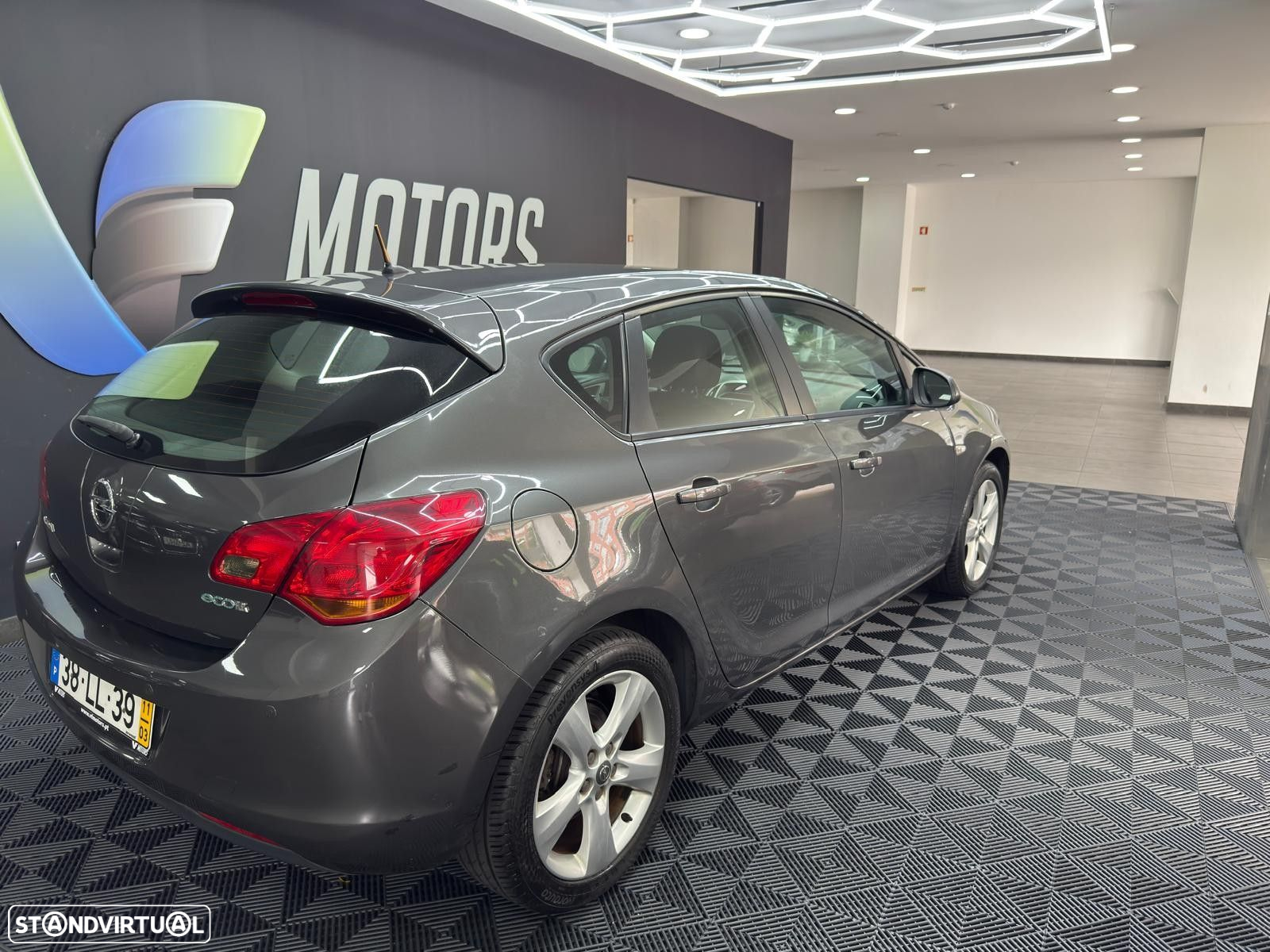 Opel Astra 1.3 CDTi Cosmo - 7