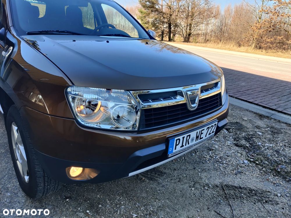 Dacia Duster 1.6 16V 105 4x2 Celebration - 11