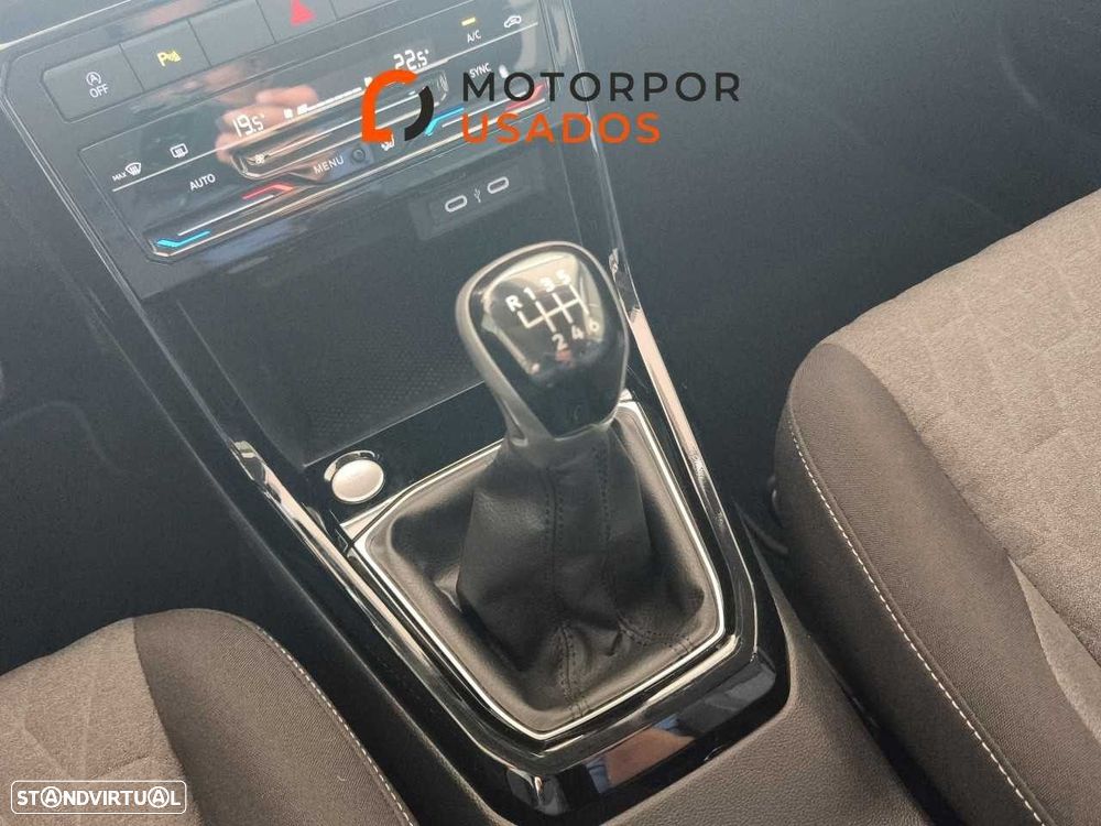 VW T-Cross 1.0 TSI Urban - 27