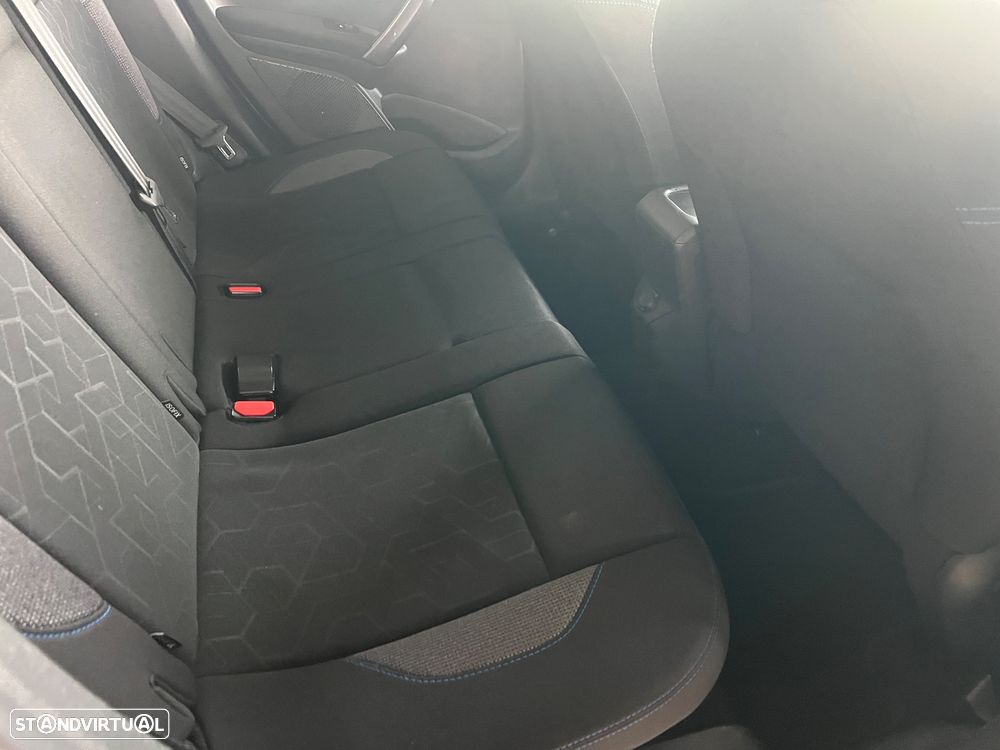 Peugeot 2008 1.2 PureTech Style - 14