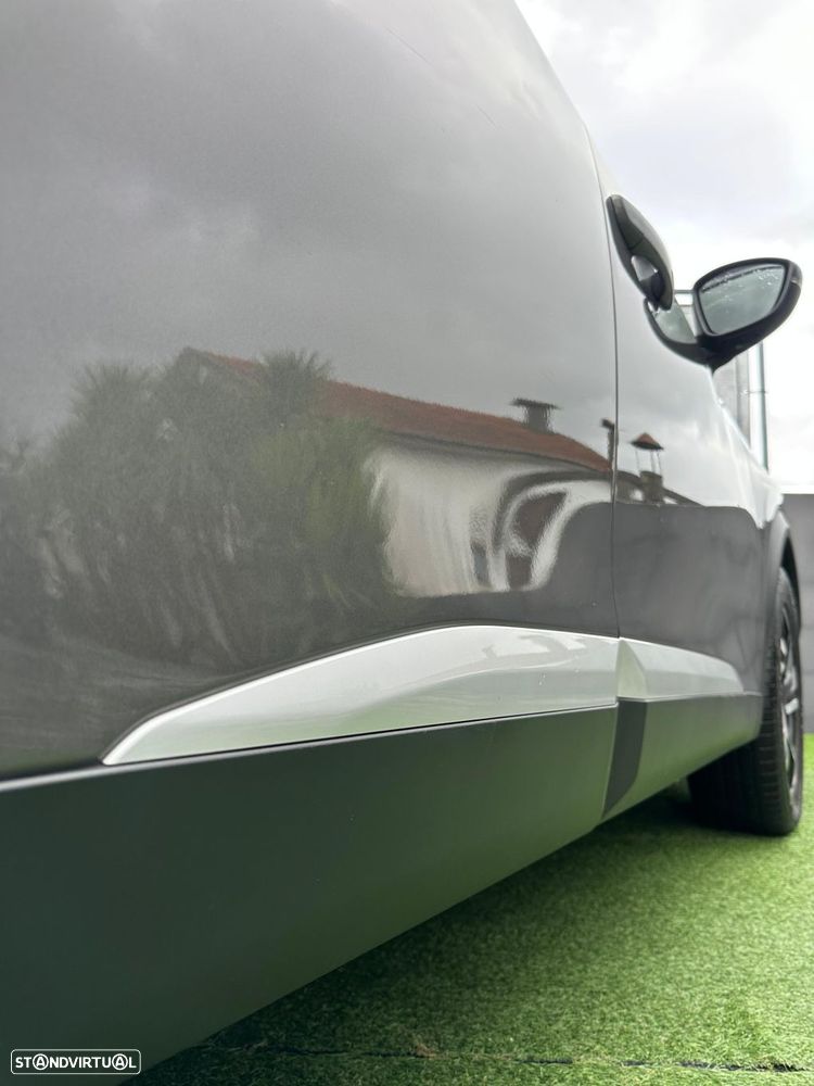 Peugeot 2008 1.5 BlueHDi Allure - 50