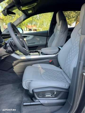 Audi Q8 - 11
