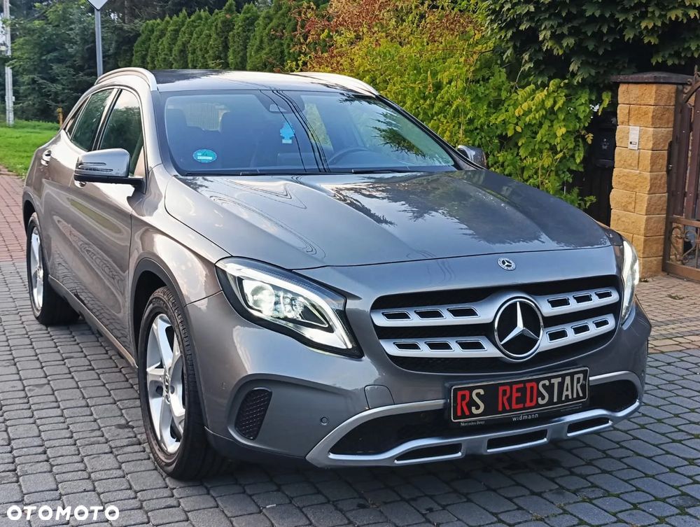 Mercedes-Benz GLA 200 Urban - 19
