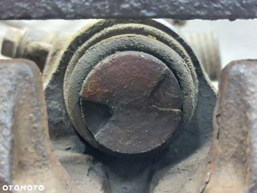 ZACISK HAMULCOWY PRAWY TYŁ MAZDA PREMACY I - 5