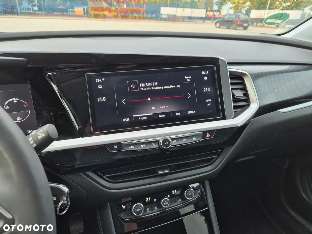 Opel Grandland 1.2 T GS Line S&S - 10
