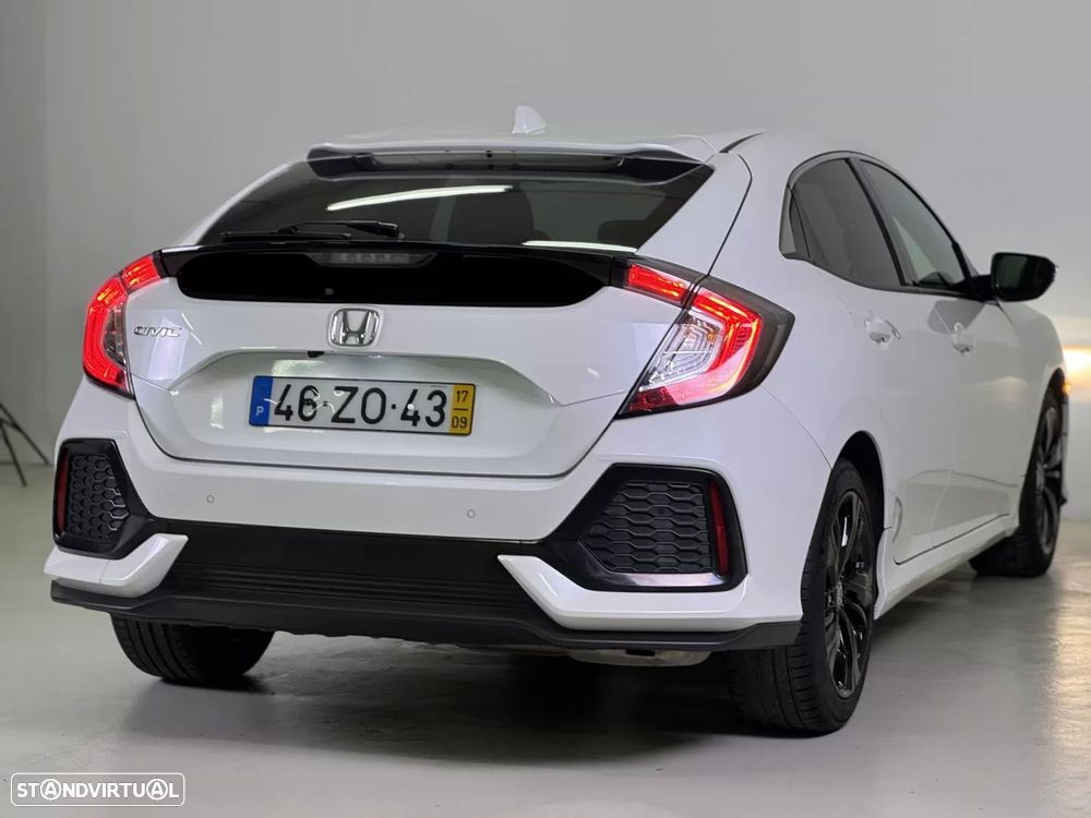 Honda Civic 1.0 i-VTEC Executive Premium - 21