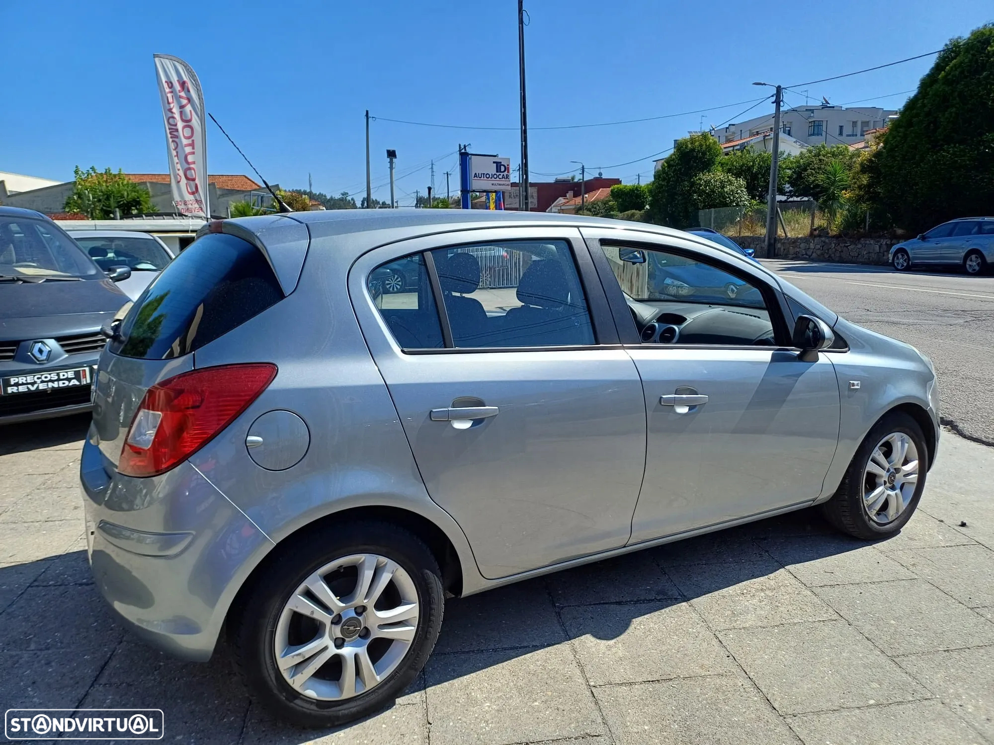 Opel Corsa 1.2 Cosmo - 3