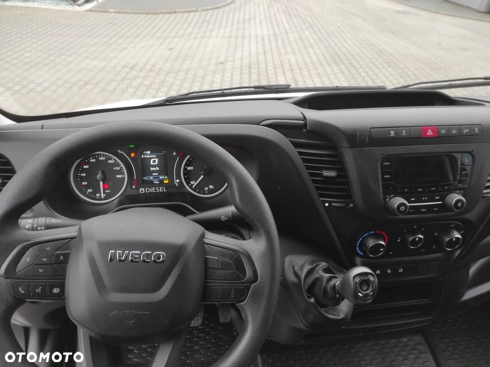 Iveco DAILY 35C16 - 12