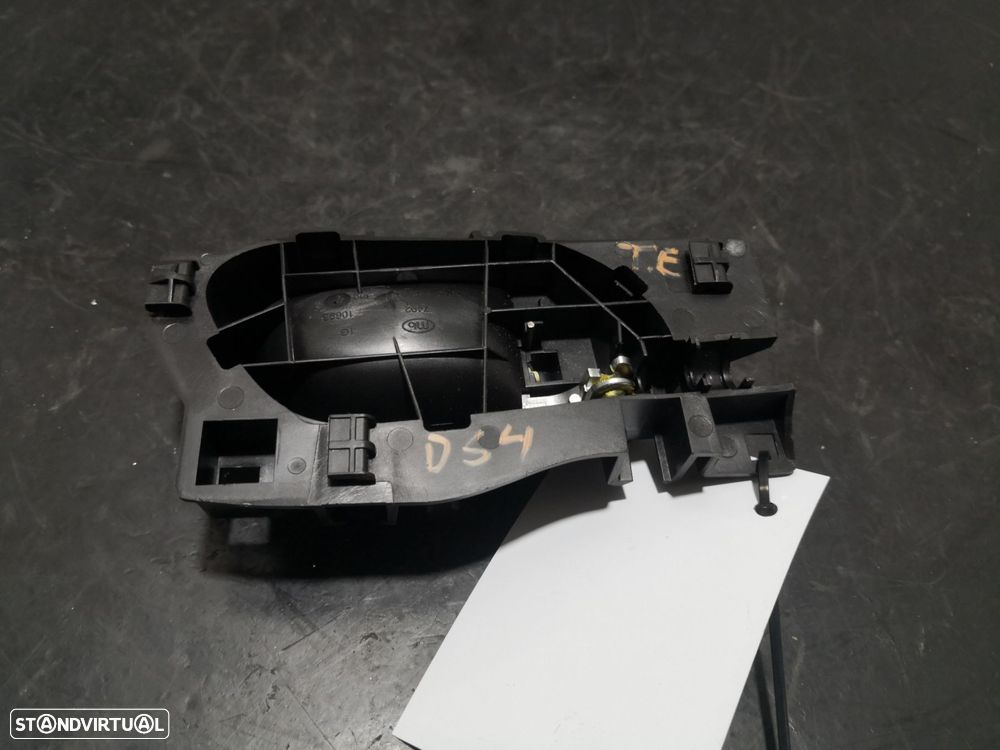 Puxador Interior Trás Esq Citroën Ds4 - 2
