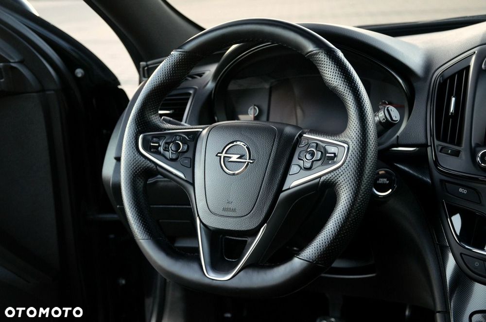 Opel Insignia - 18