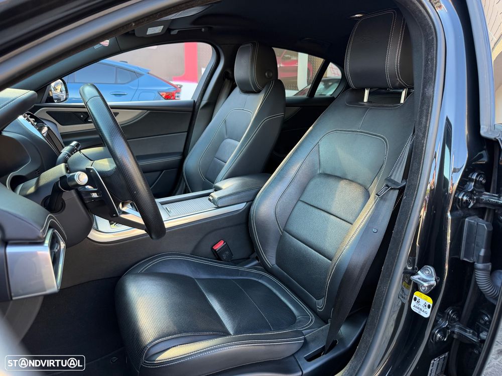 Jaguar XE D180 Aut. R-Dynamic S - 10