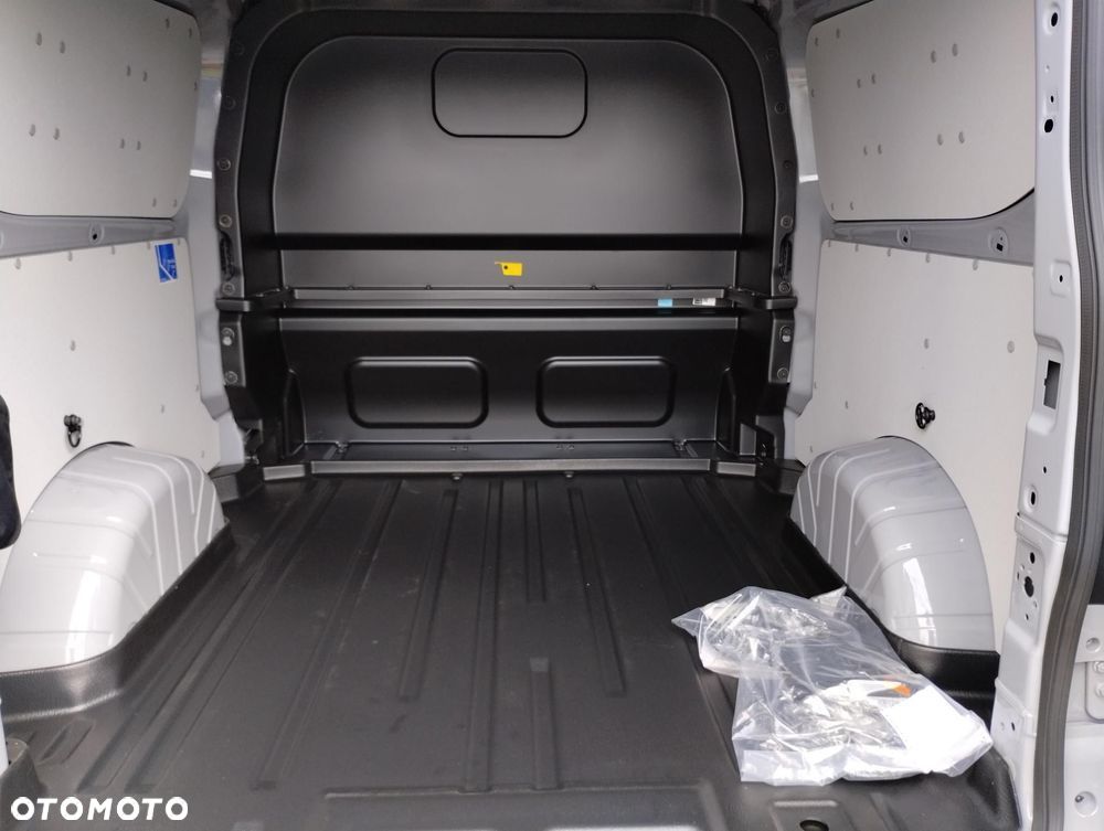 Volkswagen Transporter TDI L2H1 Plus - 9