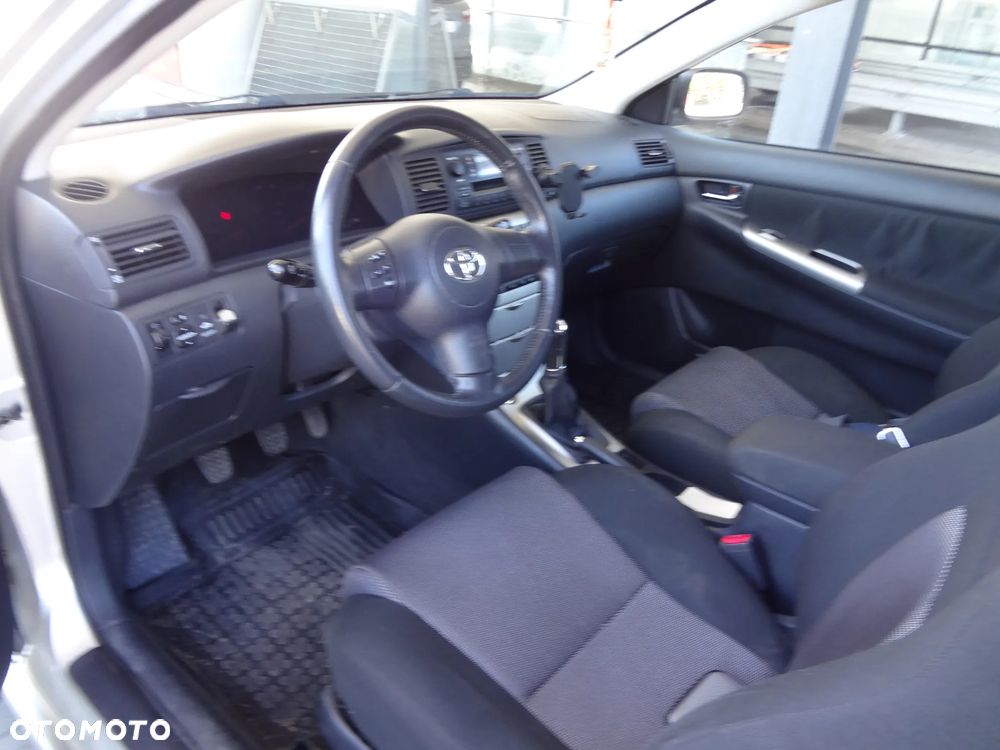 Toyota Corolla 1.4 VVT-i Luna - 10
