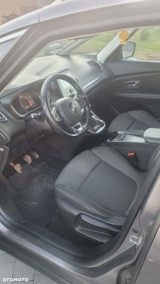 Renault Scenic 1.6 dCi Intens - 8