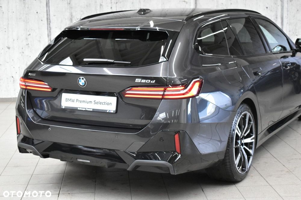 BMW Seria 5 - 32