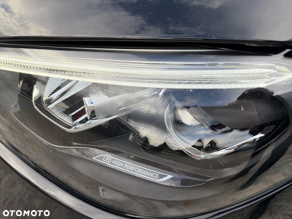 Mercedes-Benz Klasa C 200 d mHEV AMG - 25