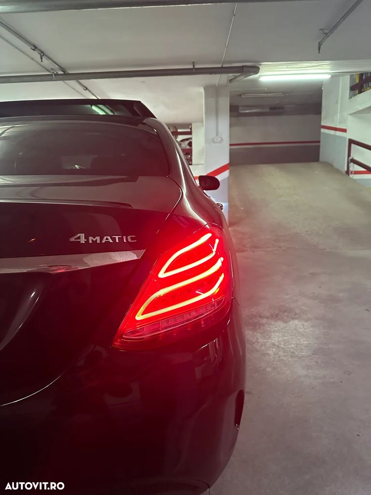 Mercedes-Benz C 220 d 4MATIC 9G-TRONIC - 11