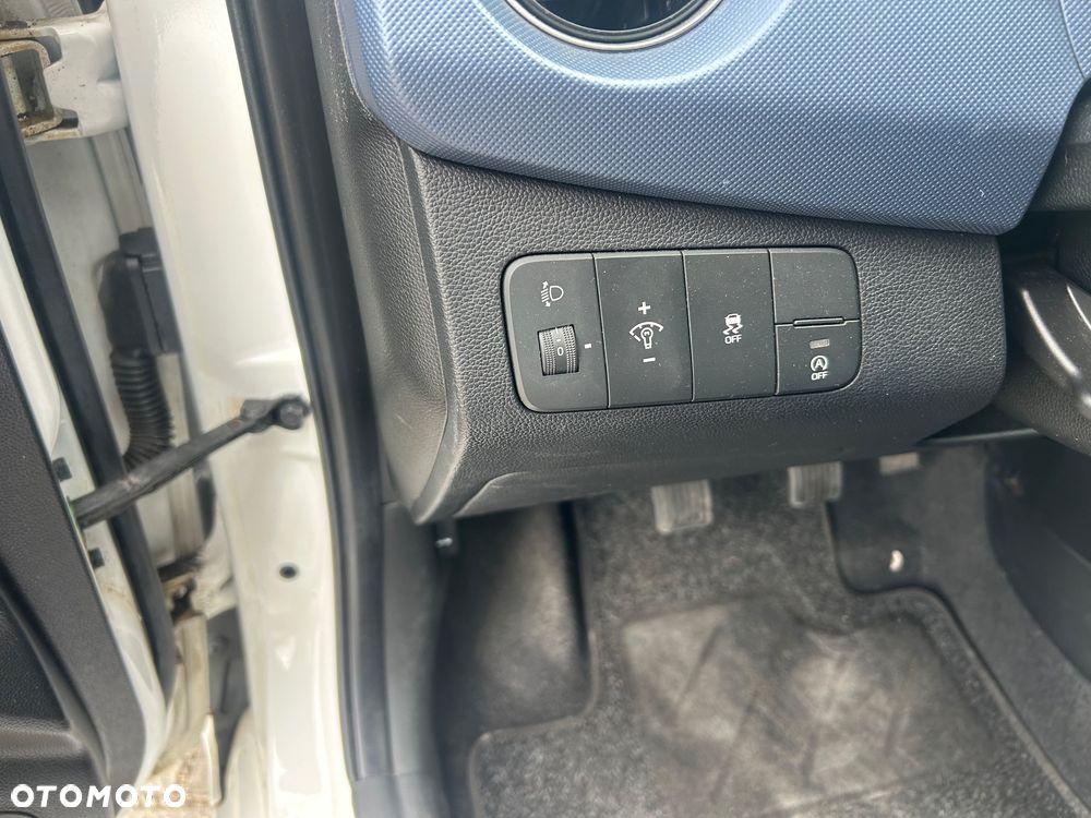 Hyundai i10 1.0 Black Line - 19